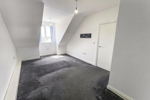 3 bedroom apartment to rent, 310 London Road, Grays