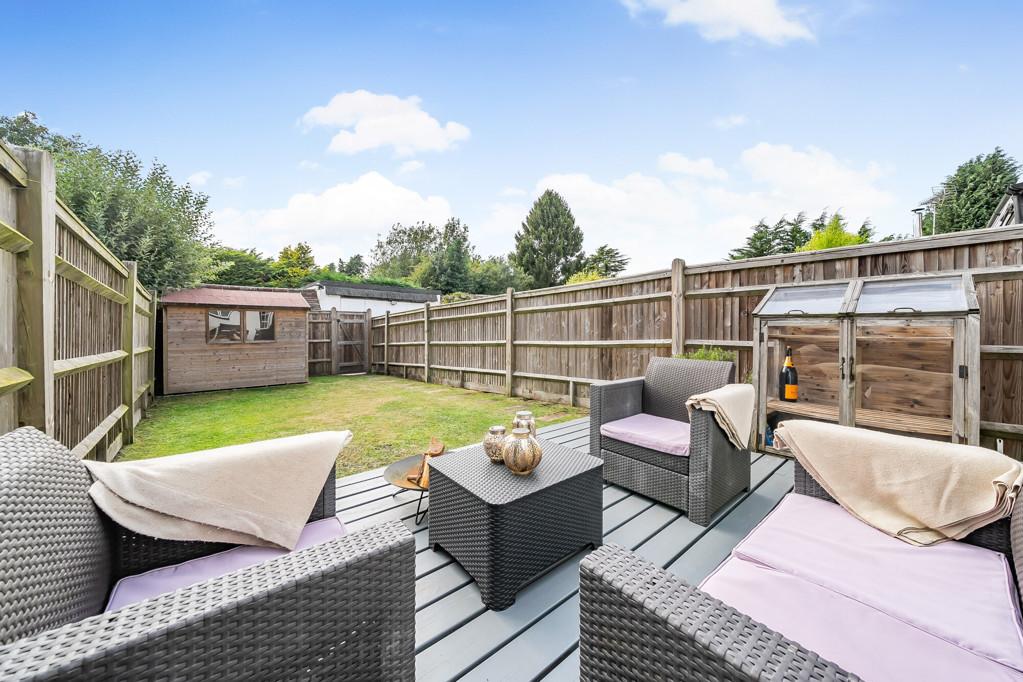 Decking/Garden