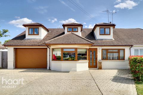 4 bedroom semi-detached house for sale, Westbourne Close, Hockley