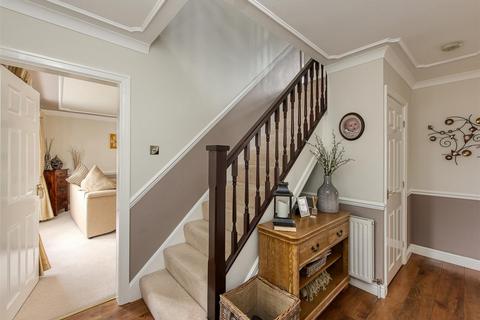 3 High Meadows, Wombourne, Wolverhampton, WV5 0JT