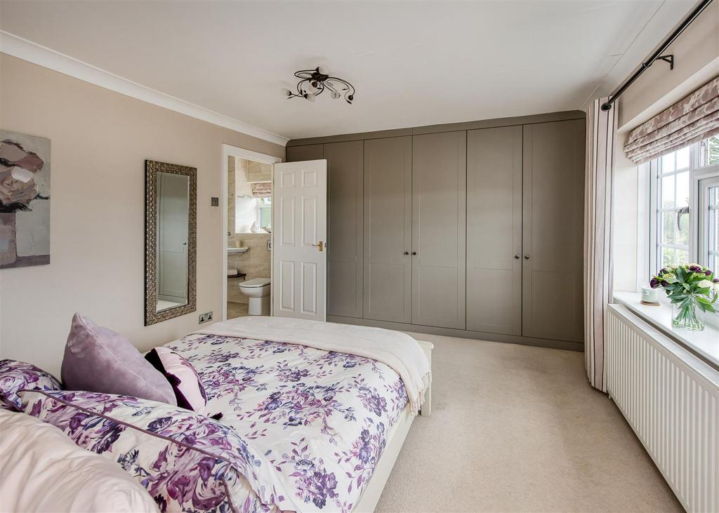 3 High Meadows-bed1.jpg