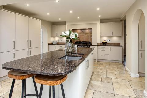3 High Meadows, Wombourne, Wolverhampton, WV5 0JT
