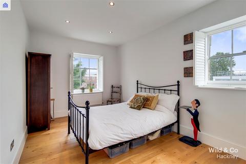 2 bedroom flat for sale, Lower Clapton Road, Hackney