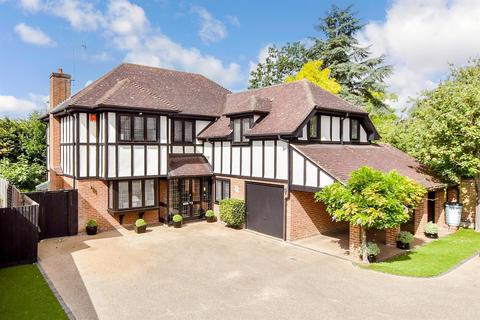 5 bedroom detached house for sale, The Lindens, Loughton, Essex