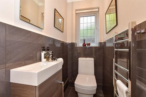 5 bedroom detached house for sale, The Lindens, Loughton, Essex