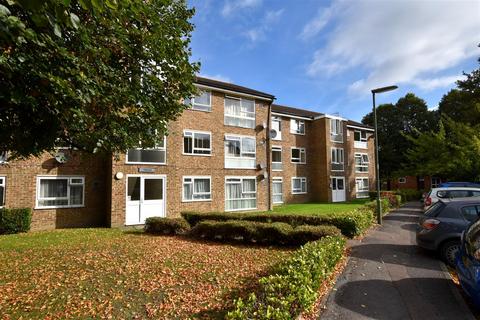 undefined, Aurum Close, Horley
