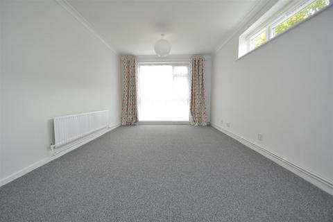 undefined, Aurum Close, Horley
