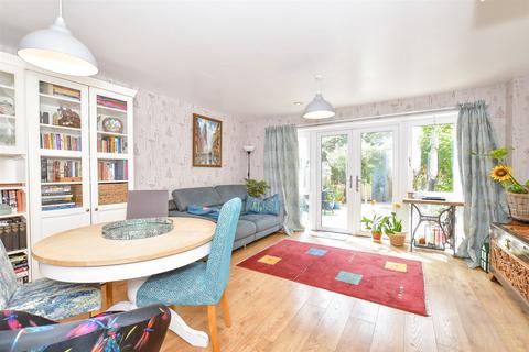 3 bedroom terraced house for sale, Longley Road, Chichester, West Sussex