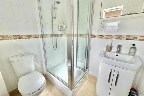 18 Fitzharding Road, Easton In Gordano, Bristol, BS20 0EH