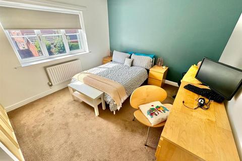 18 Fitzharding Road, Easton In Gordano, Bristol, BS20 0EH