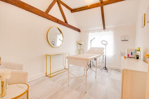Meadowside Gloucester Road, Hartpury, Gloucester, GL19 3BT