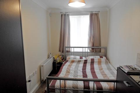 2 bedroom apartment for sale, Blacksmiths Court, Green Lanes, Palmers Green, N13