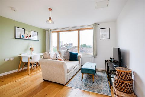 1 bedroom flat for sale, Oriana House, Leyton