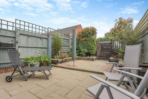 3 bedroom end of terrace house for sale, Oldfield Drive, Wouldham, Rochester