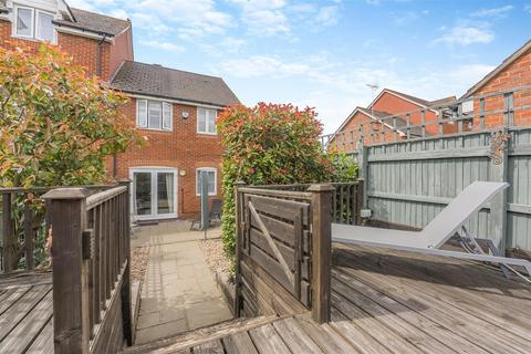 71 Oldfield Drive, Wouldham, Rochester, ME1 3GP