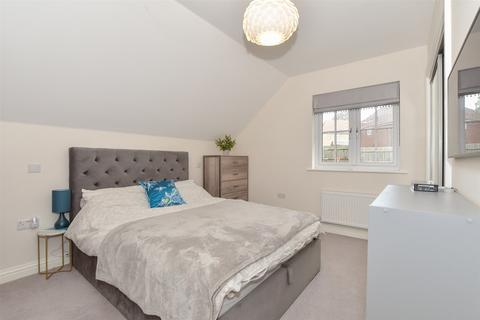 28 Cherry Tree Lane, Ewhurst, Cranleigh, GU6 7GG