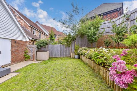 28 Cherry Tree Lane, Ewhurst, Cranleigh, GU6 7GG