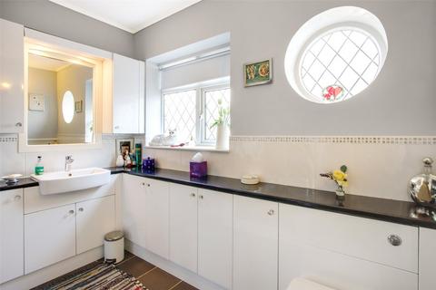 22 Poplars Close, Longfield, DA3 7LP