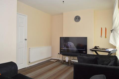 2 bedroom semi-detached house for sale, Lichens Crescent, Oldham