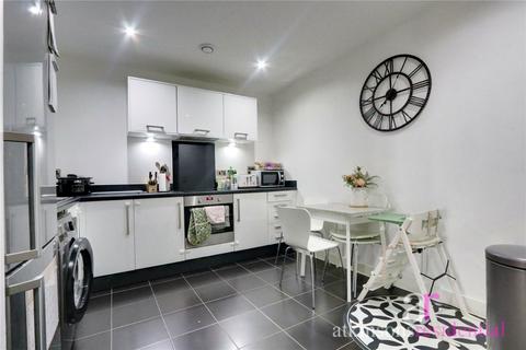 2 bedroom apartment for sale, Eaton Road, Enfield, Middlesex, EN1