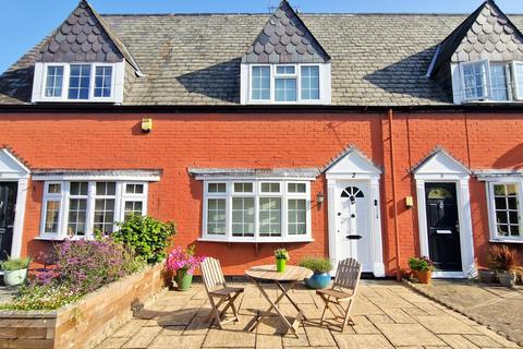 2 bedroom terraced house for sale, Hunters Mews, Windsor, Berkshire, SL4