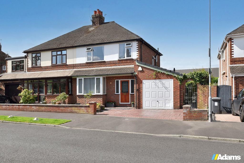 Middlehurst Road, Grappenhall... 3 bed semi-detached house for sale - £ ...