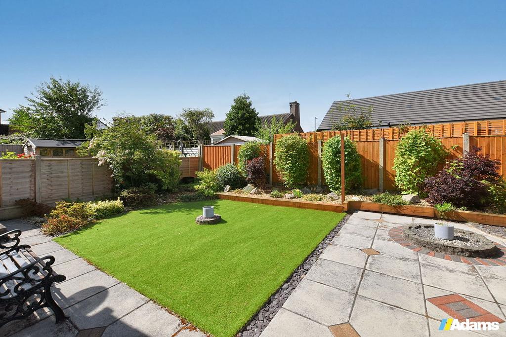 Middlehurst Road, Grappenhall... 3 bed semi-detached house for sale - £ ...