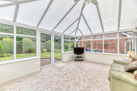 3 bedroom detached bungalow for sale, Shepperton Close, Appleton, Warrington