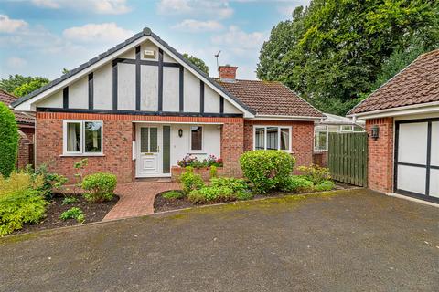 3 bedroom detached bungalow for sale, Shepperton Close, Appleton, Warrington