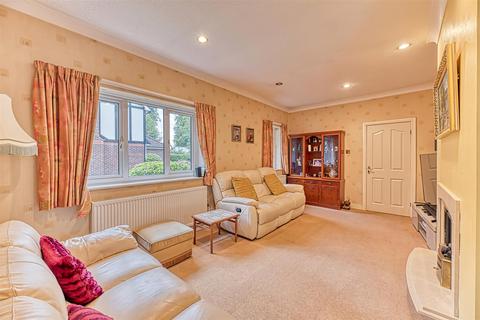 3 bedroom detached bungalow for sale, Shepperton Close, Appleton, Warrington