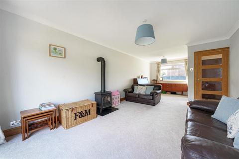 5 bedroom detached house for sale, Parkstone Close, Bedford