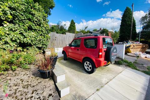 2 bedroom terraced house for sale, King Street, Dukinfield SK16