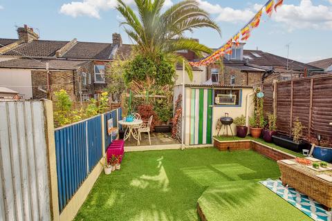 6 Ernwell Road, Folkestone, CT19 5NT