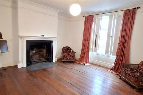 5 bedroom detached house for sale, Vale Street, Denbigh