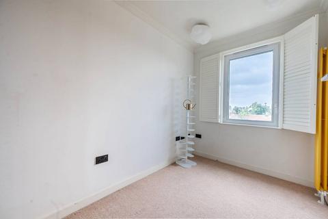 9 Camborne Road, Edgware, HA8 8FD