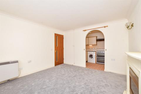 1 bedroom flat for sale, Sea Lane, Rustington, West Sussex