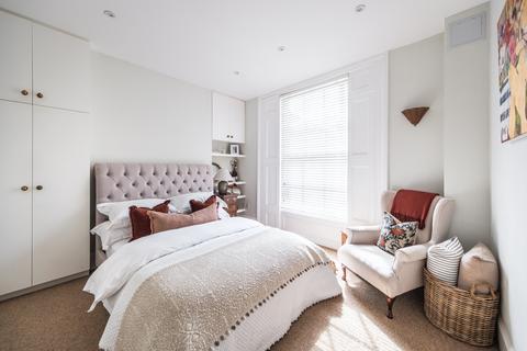 2 bedroom flat for sale, Downham Road, Islington, London