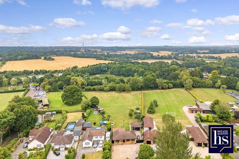 4 bedroom detached bungalow for sale, Days Lane, Brentwood CM15