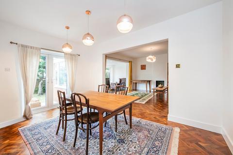 4 bedroom semi-detached house for sale, Upper Richmond Road West, Richmond, Surrey