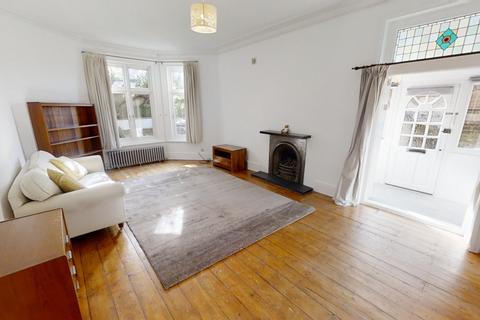 1 bedroom apartment for sale, Epsom Road, Holy Trinity, GU1