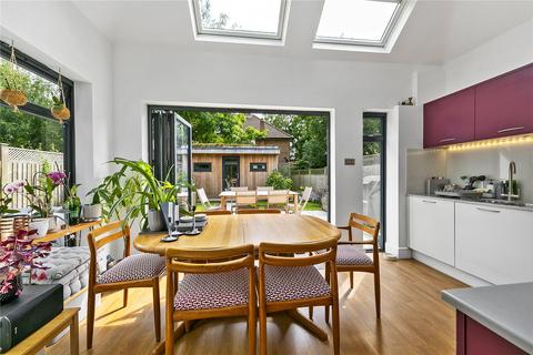 31 Lime Grove, Twickenham, TW1 1EL
