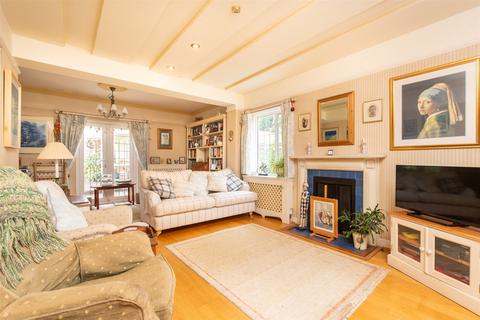 4 bedroom detached house for sale, Maplescombe Lane, Farningham, Kent