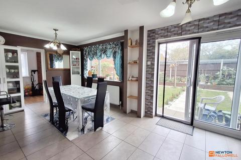 5 Ascot Drive, Peterborough, PE1 4EA