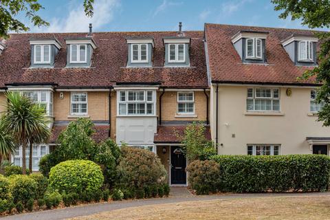 3 bedroom terraced house for sale, Abbey Drive, Dartford, DA2