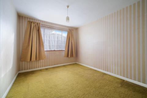 17 Alsom Avenue, Worcester Park, KT4 7EG