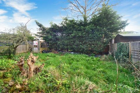 17 Alsom Avenue, Worcester Park, KT4 7EG