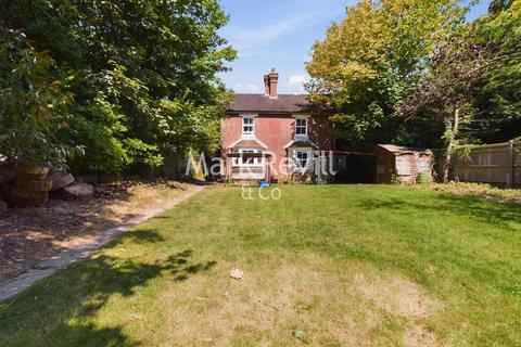 3 bedroom detached house for sale, Chailey Place Cottage, Chailey Green, BN8