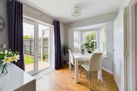 71 Constance Close, Witham, CM8 1XL
