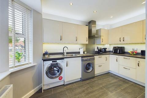 71 Constance Close, Witham, CM8 1XL