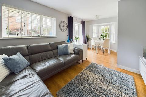 71 Constance Close, Witham, CM8 1XL